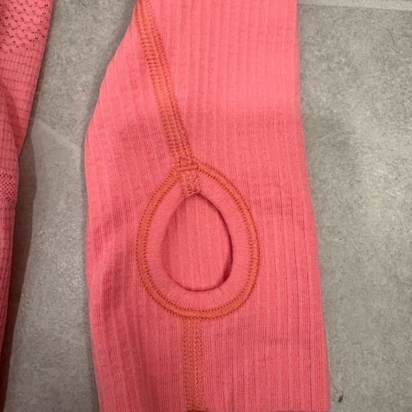 Lululemon Swiftly Tech Long Sleeve Hip Length T-shirt in Heathered Flare Size 6 - Picture 6 of 11